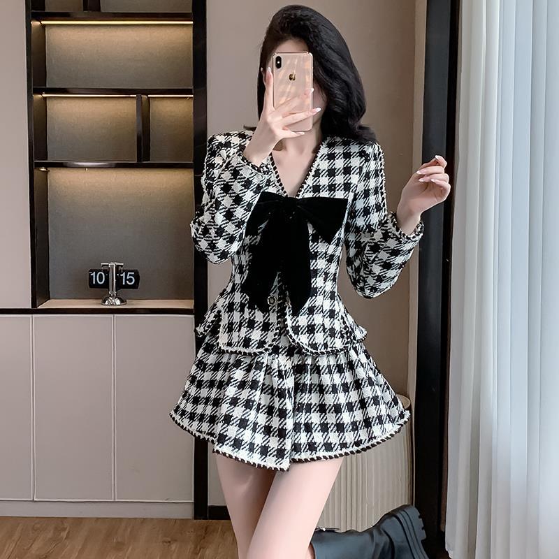 Luminax™ 3-Piece Outfit: Skirt, Shirt, and Bowknot